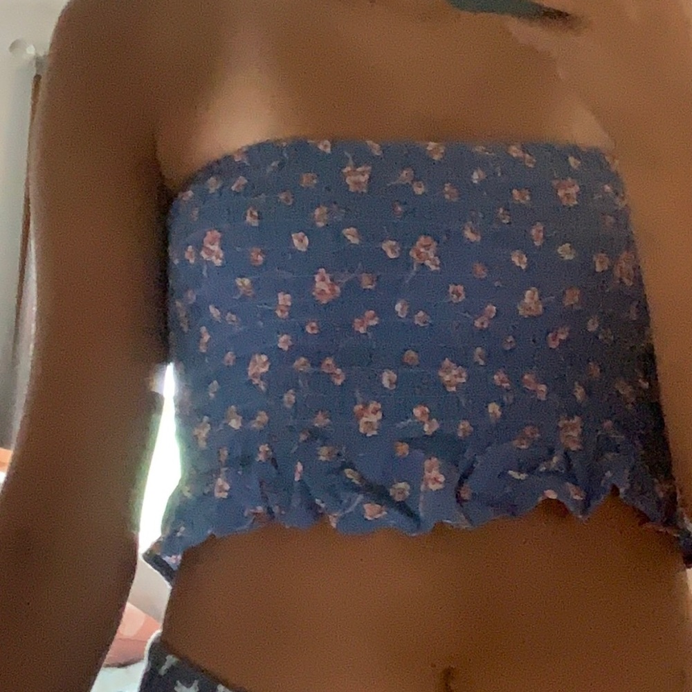 Tube top- American eagle-floral